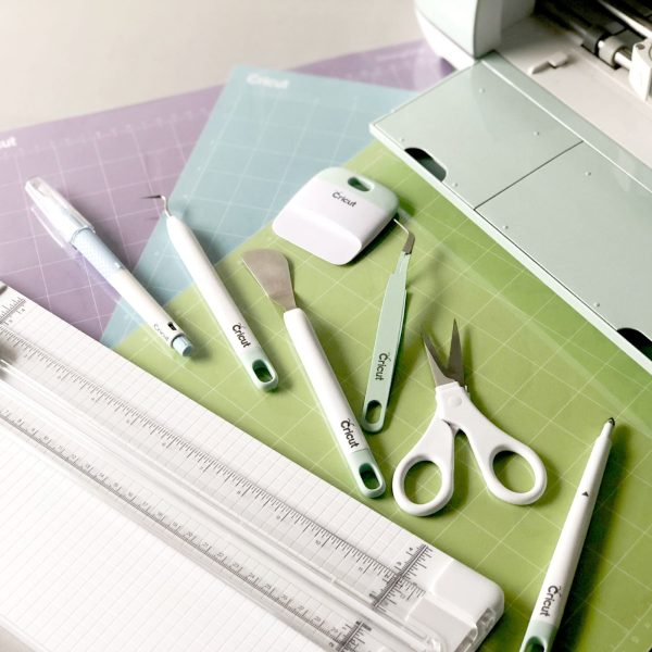 Cricut Tools Basic Set and 2 Pack Cutting Mats 12 in.x12 in. Guide Bundle Online - Image 4